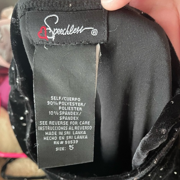 Speechless Black Velvet Kids Dress with Sparkle Accents size 5 - Picture 5 of 5